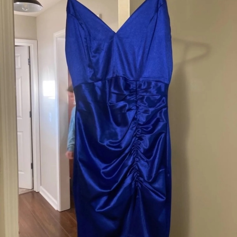 Royal blue satin hoco dress. - Picture 3 of 4